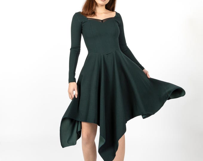Emerald green corset sleeve maxi dress. Romantic faery midi dress. Medieval sleeve corset dress. Festival dress. Boho dress.