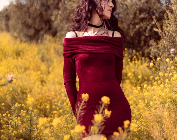 Burgundy Hooded Pixie sleeve winter sweater. Elven hooded wine tunic. Sweater cowl hooded top. Pixie clothing. Hooded fairy autumn pullover