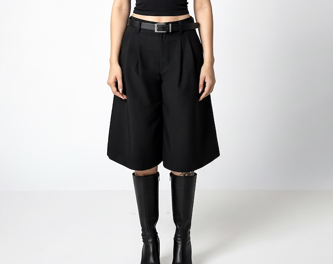 Cropped Tailored Black Culotte Shorts – Wide Leg Pleated Jorts |  Bermuda Pants | High Waist Tailor Shorts | Unisex pants | Skirted pants