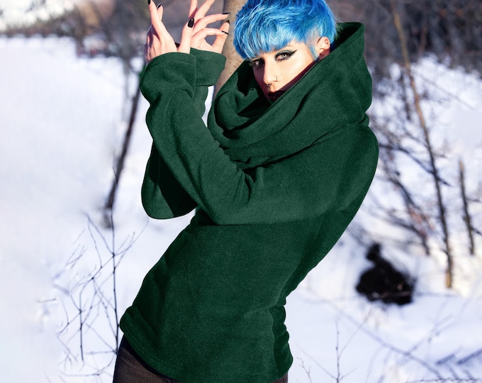 Green cowl neck sweatshirt fleece. Winter elven hooded top. Cowl neck polar sweater. Pixie hooded winter top. Hoodie polar pixie top.