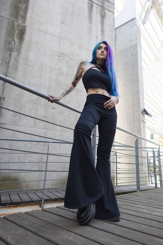 Hight Waist Bell Bottom Pants With Pockets. Goth Black Flare Pant. Black  Elastic Pant. Casual Black Trousers. Bell Bottom Leggings. Gothic 