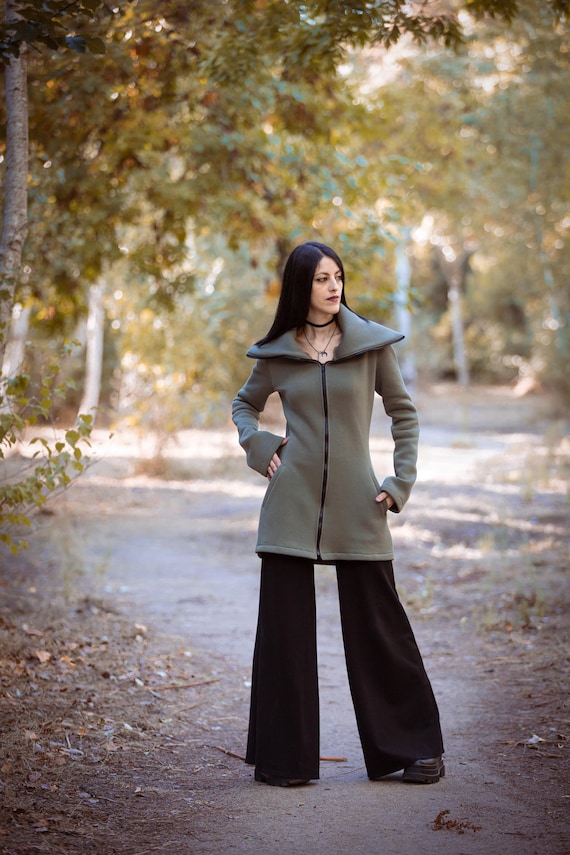 即発! サイズS Anthropologie Hooded Alpine Sweater Coat Anthropologie Field Flower 100% Wool Colorblock Hooded