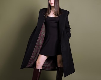 Hooded long winter coat. Black Tartan lining winter oversize coat. Classic unixex maxi hooded coat