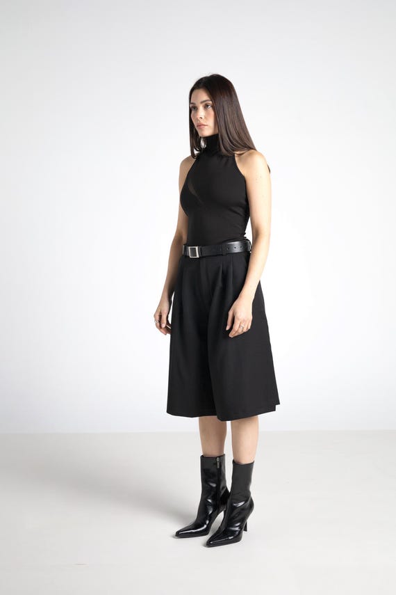 PREORDER. Cropped Tailored Black Culotte Shorts - Wide Leg Pleated Jorts | Bermuda Pants | High Waist Tailor Shorts | Unisex Pants