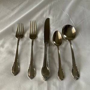 Remembrance 1847 Rogers Bros. * Vintage Silverplate * Service for 8 * Mix & Match