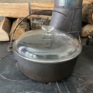 Vintage Wagners Dutch Oven with Glass Cover * 5 Quart Dutch Oven Cookware Cast Iron