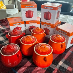 Set of Six New LE CREUSET Mini Bean Pot 20 oz. With Lid * Red * Orange * Stoneware Heritage Collection