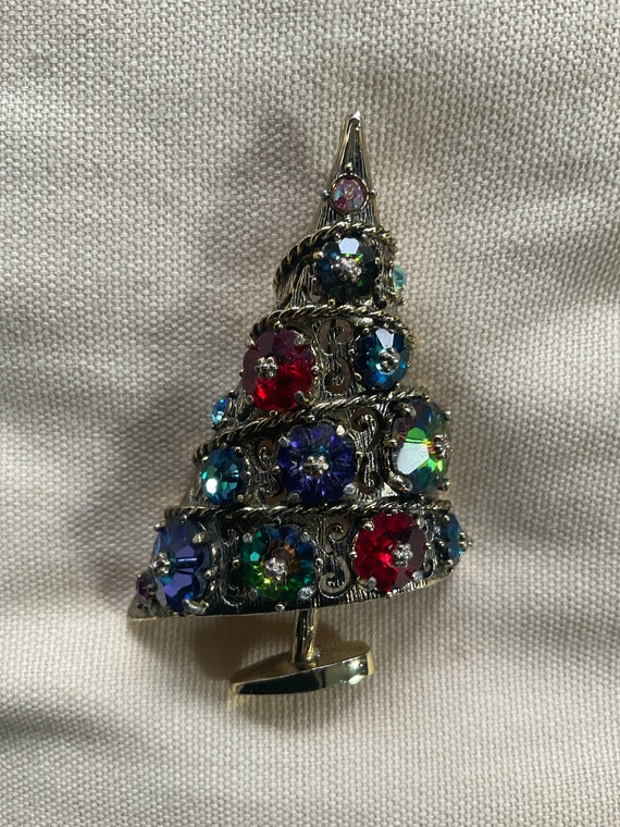 WEISS Sugarplum Christmas Tree Pin Rivoli Rhinesto