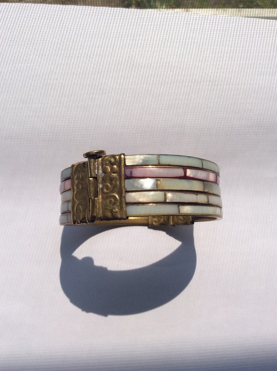 Vintage Mother Of Pearl Cuff Braclet * Multicolor… - image 3