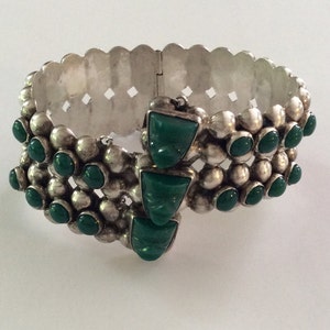 Hecho Mexico 930 Silver Mexican Jade/Green Onyx Aztec Panel Vintage Bracelet - 1950's Carved Stone Link Bracelet