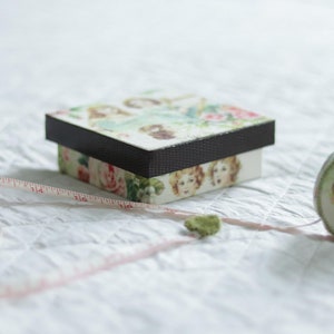 Square romantic box, shabby chic decoration