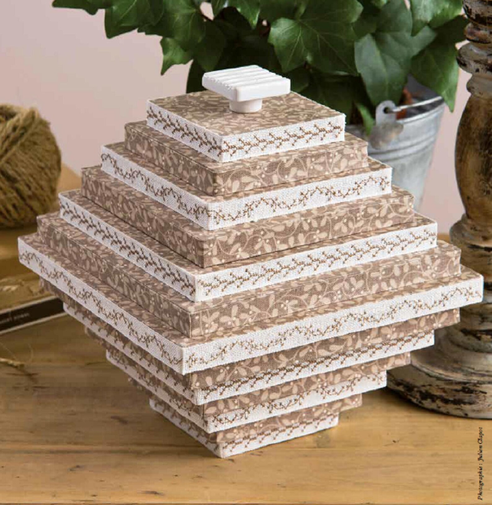 Tutorial to Make a Pyramid Box | Etsy