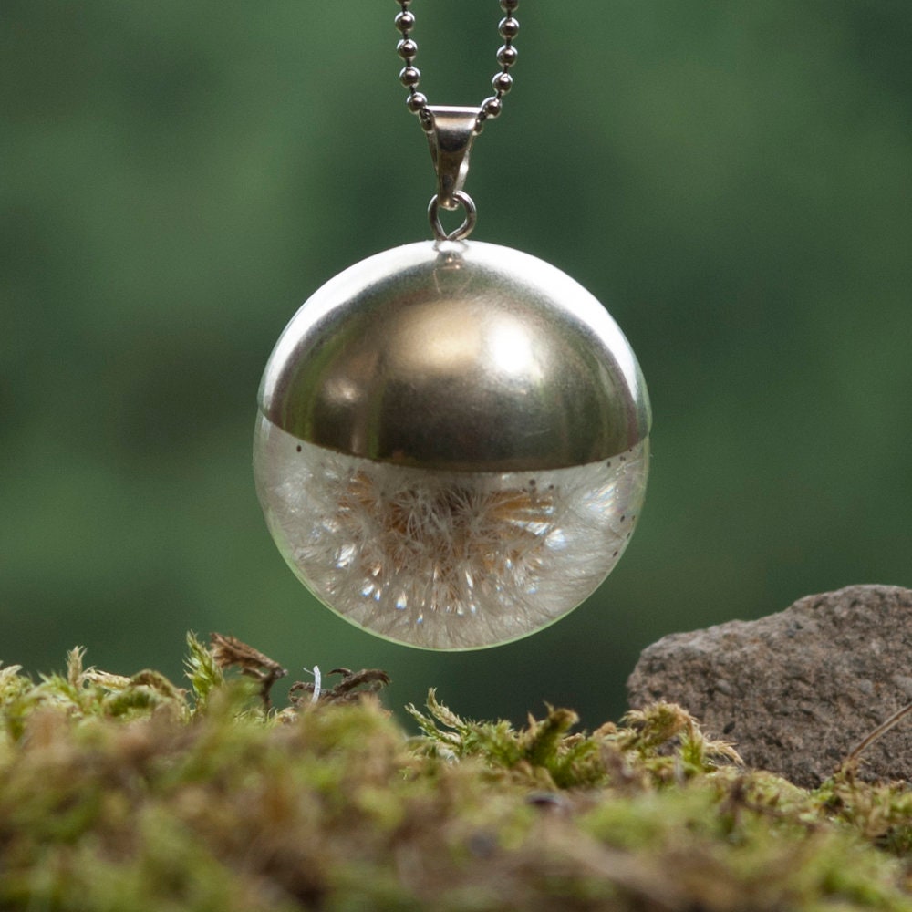Dandelion resin best sale necklace