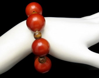 Vintage Bracelet Mid Century Nice Reddish Color Chunky Beads Mod Design Stretch