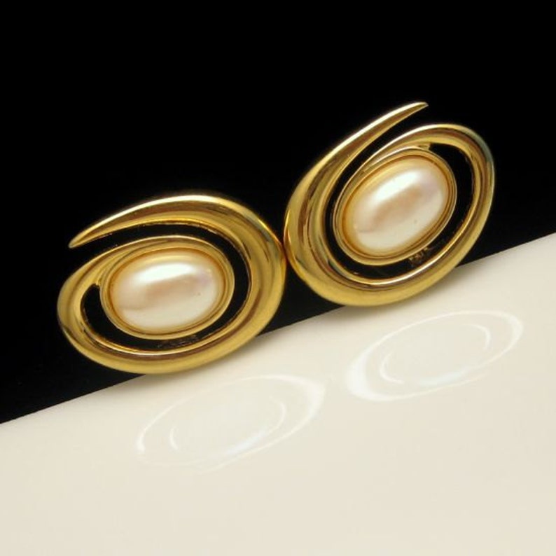 MONET Vintage Clip Earrings Mid Century Large Faux Pearls Atomic Modernist Goldtone image 1