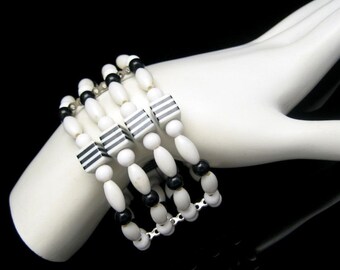 Vintage Bracelet Mid Century White Black Wide Geometric 4 Strands Acrylic Beads Stretch