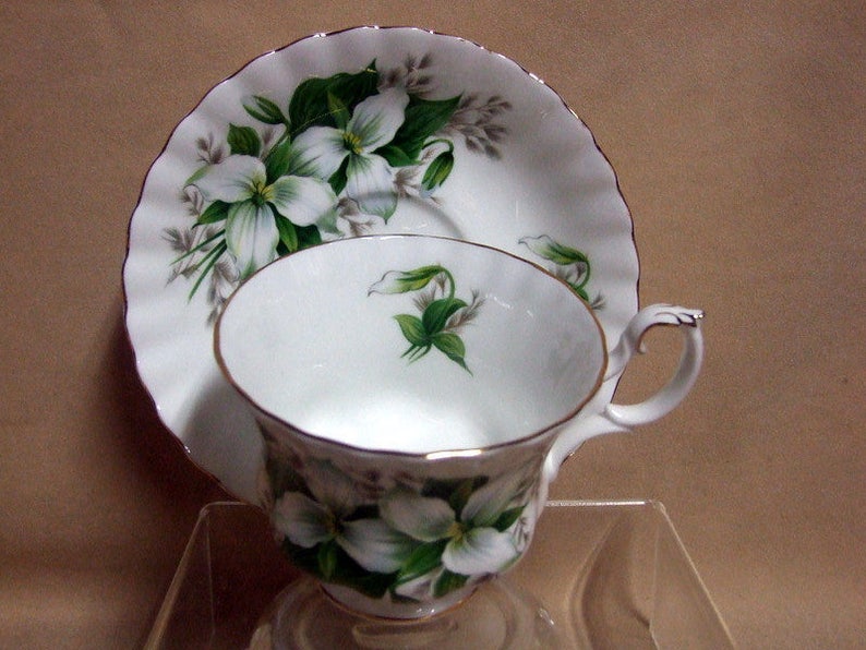 royal albert trillium cup and saucer