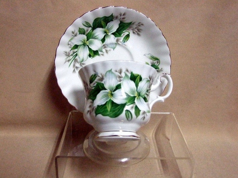 royal albert trillium cup and saucer