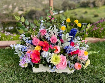 Vibrant Rainbow Pastel Aisle Ceremony Flowers, Pastel Alter Floral Arrangement, Custom Wedding Arrangements, Forward Facing Aisle Flowers