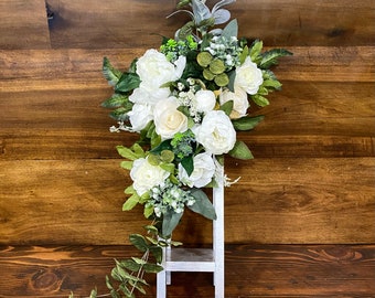 Boho Wedding Aisle Swags, Ivory Wedding Pew Floral, Floral Accents for Wedding Guest Chairs, Wedding Aisle Flowers, Wedding Centerpieces