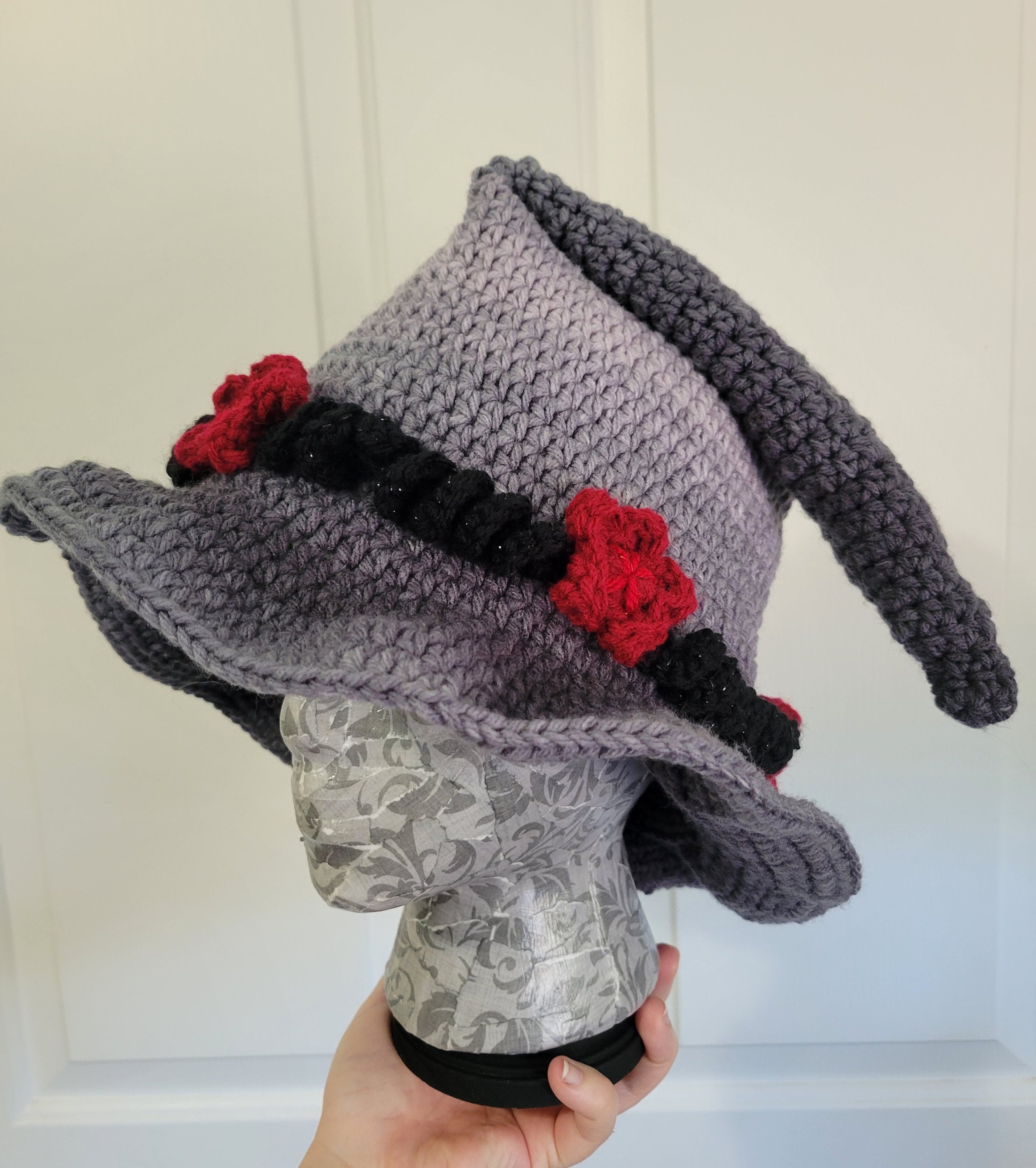 Faux Fur Pom Pom Grey Wolf Poms for Knit Crochet Hats Beanies Handmade by  Kitchen Klutter