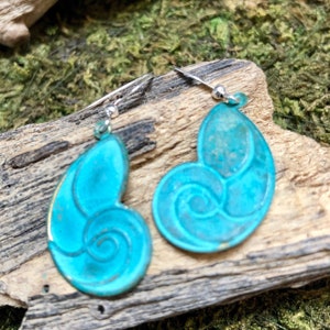 Nautalis shell earing