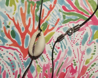 Cowrie Shell Black String Chocker