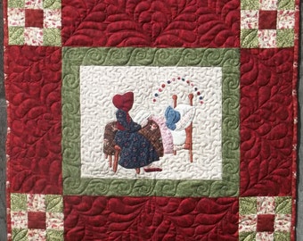 Twas Sunbonnet Sue Christmas Wall Hanging Pattern