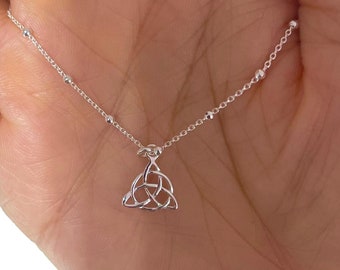 Sterling Silver Celtic Knot Necklace , Knot Necklace, Everyday Necklace, simple Necklace