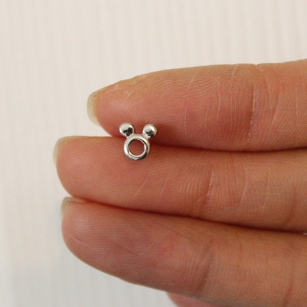 Tiny Mickey Mouse Cartilage Earring, Mouse Tragus earring Nose stud, Helix earring, Silver Cartilage Earring, Tiny stud earring, tiny tragus