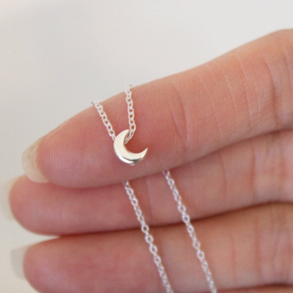 Tiny moon necklace, moon and star necklace, gift for mom, daughter delicate necklace, dainty necklace, I love you to the moon, sister gift