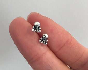 Tiny octopus Stud Earrings, Aquatic, Squid, Ocean sea Creatures tiny Cartilage earring kid earrings, teeny tiny stud, gift for woman, friend