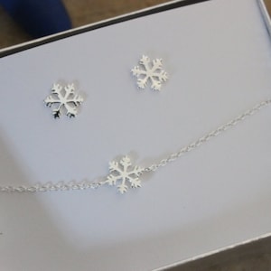 Sterling silver snowflake bracelet, earrings necklace snowflake charm, bridesmaid gift, Christmas gift, Delicate bracelet, tiny bracelet image 5