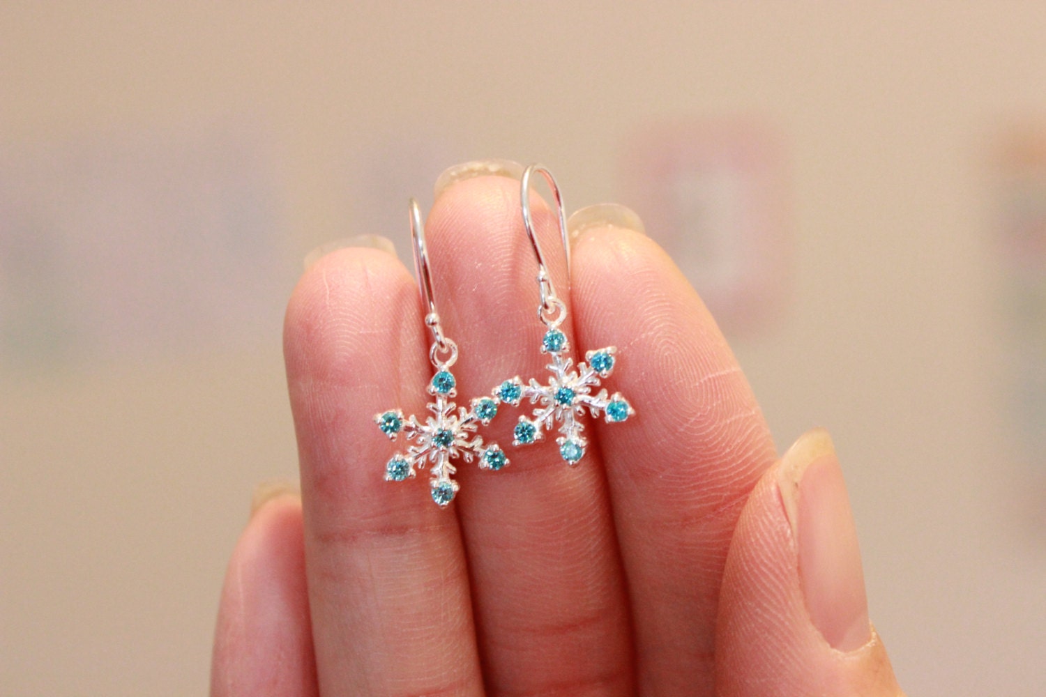 Sterling Silver SnowFlake Earrings, Blue Topaz Snowflake Earrings, Christmas Gift, Dainty Earrings, Silver Earrings Sister Gift, Mother gift