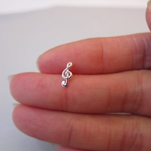 Gold, rose gold or Sterling Silver Music note Cartilage Earring, Music Note stud earring,Tiny stud Earring, silver cartilage, gold cartilage