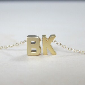 Collar con dos iniciales, collar con inicial de oro, collar con letras, collar personalizado, joyería para novio y novia, regalo de aniversario,