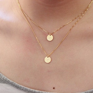 collar inicial, collar con dos iniciales, collar con letras, collar en capas, delicado collar dorado, collar delicado, regalo para mamá, regalo para hermana,