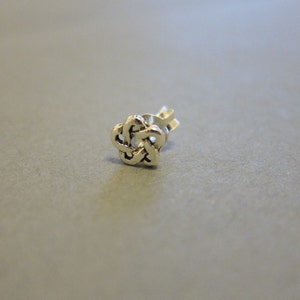 Tiny Celtic Knot Cartilage Earring, Celtic stud,Tragus earring, Nose stud, Helix earring, silver cartilage earring image 2