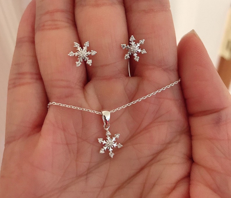 Ag Sterling Sparkling Cubic Zirconia Snowflake Stud Earrings