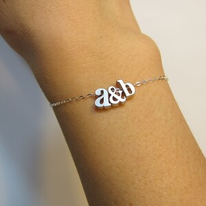Pulsera con dos iniciales en minúscula de la A a la Z, pulsera de pareja, pulsera con nombre, collar personalizado para novio y novia, día de San Valentín