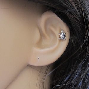 Tiny Turtle Cartilage Earring, Turtle Tragus earring, Nose stud, Helix earring