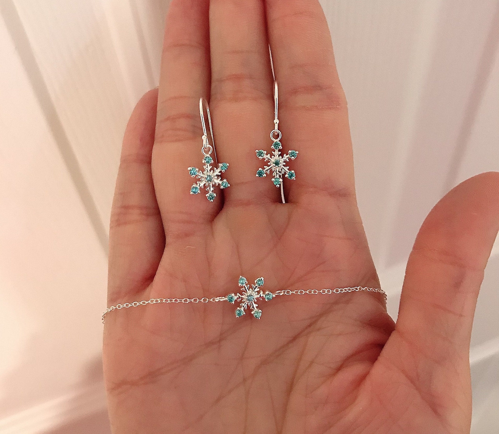 Sterling Silver SnowFlake Earrings, Blue Topaz Snowflake Earrings, Christmas Gift, Dainty Earrings, Silver Earrings Sister Gift, Mother gift
