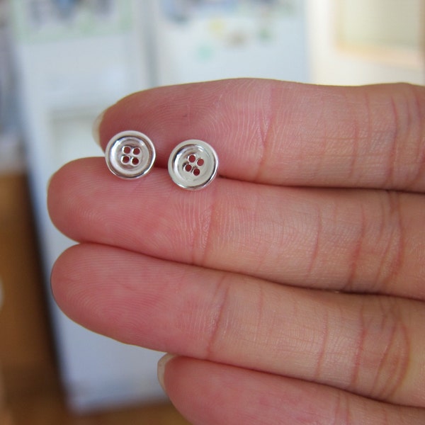 Sterling Silver Button Stud Earrings, tiny Stud Earrings, Everyday Jewelry