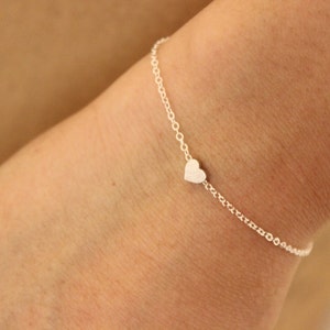 kleines Silber Herz Armband, zartes Gold Cz Armband, zartes Roségold Armband, Brautjungfer Geschenk, Minimalist, dünnes Armband, Schwester Geschenk