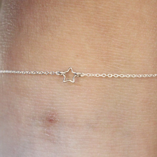 Silver star anklet, gold version available, delicate anklet, thin anklet, tiny star anklet, graduation gift, gold star , 4th of july