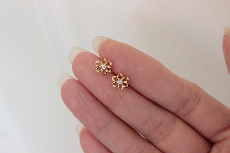 Flower Stud Earrings Tiny Gold Studs Dainty Stud Earrings Etsy