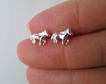 Tiny Sterling Silver Horse Stud Earrings, cartilage earring, tiny stud earrings