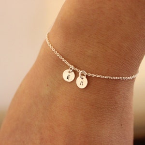 Pulsera de dos iniciales, pulsera de iniciales pequeñas, pulsera personalizada, pulsera delicada, pulsera delicada, pulsera de plata, simple,