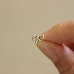 Sterling silver Double Heart cartilage earring, Heart cartilage stud, tiny cartilage, gift for girlfriend, gift for sister, heart earring