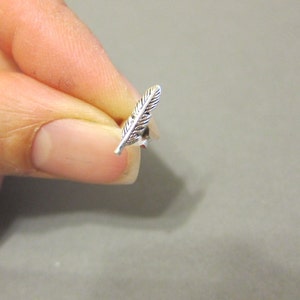 Sterlingsilber Feder Knorpelohrring, Tribal Ohrringe, Feder Ohrstecker...